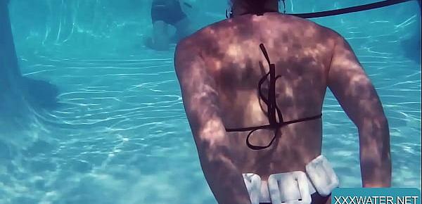  Underwater hardcore sex and blowjobs from Minnie Manga